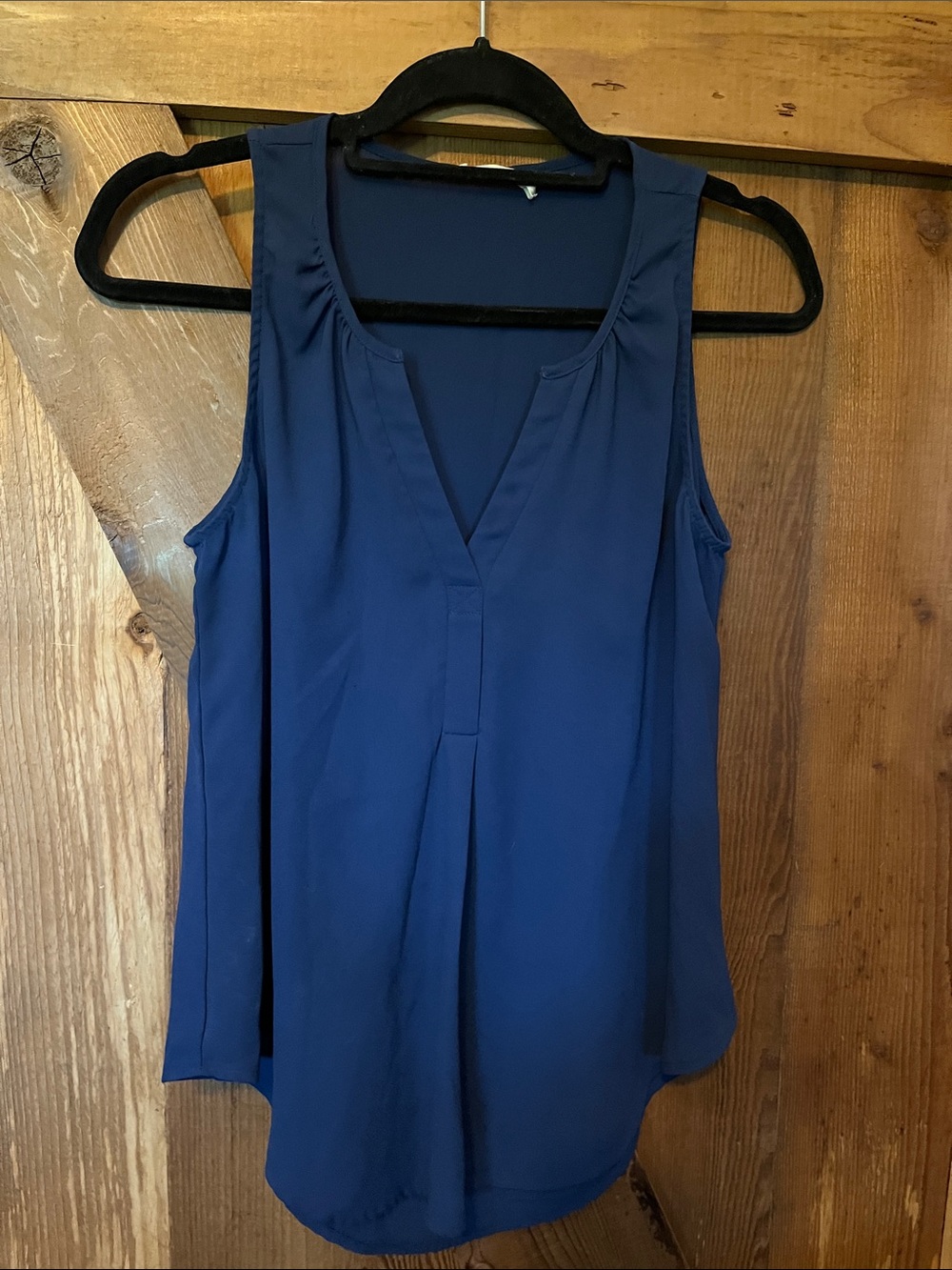 Lush Navy Blue V-Neck Sleeveless Camisole